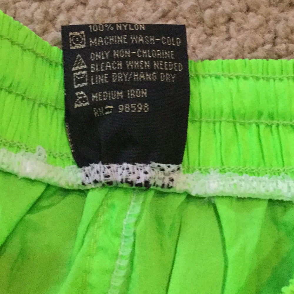 Shorts - Picture 4 of 6